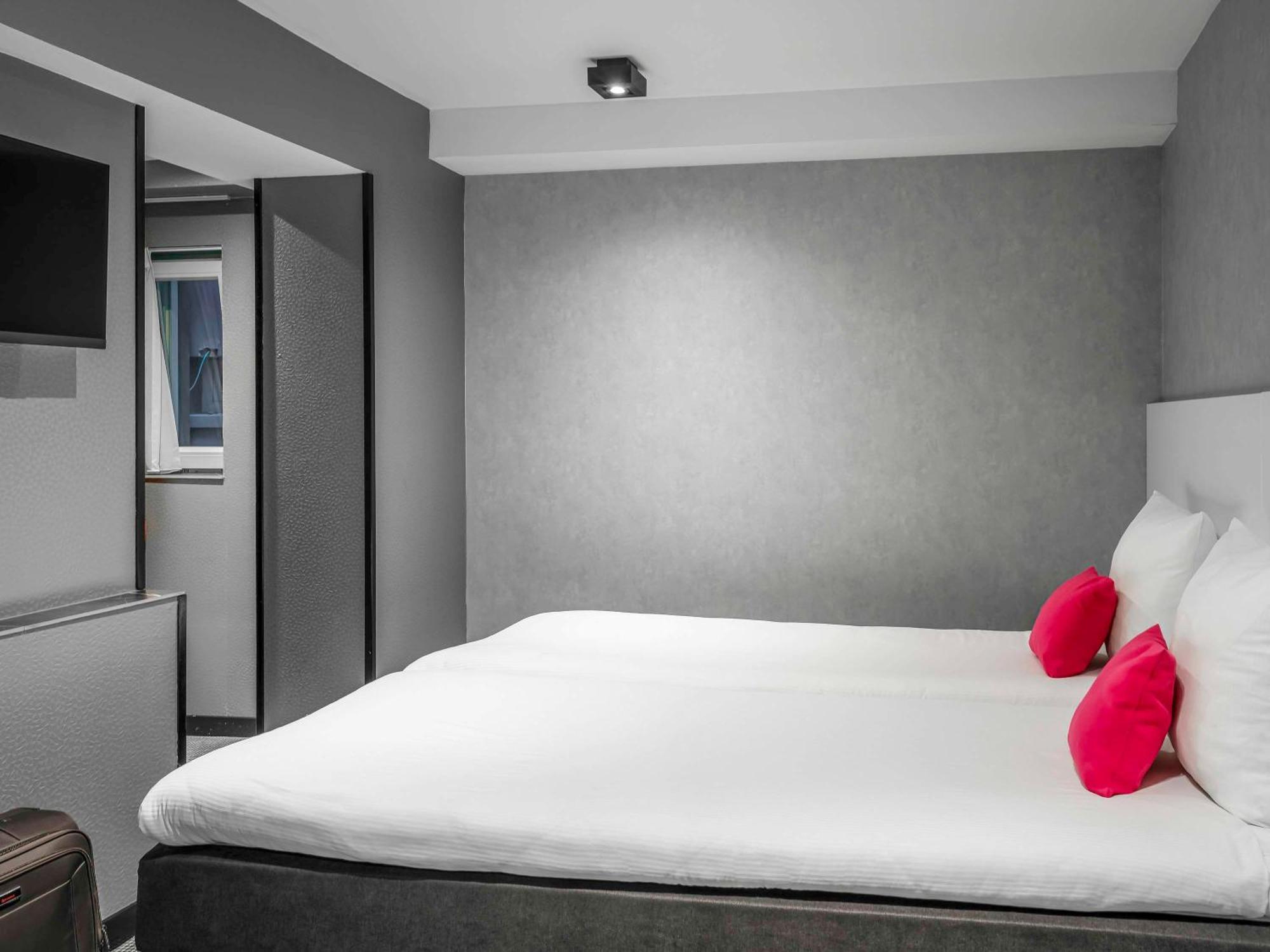 Отель Ibis Styles Amsterdam Amstel Экстерьер фото